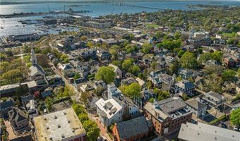 50 School St 5, Newport, RI 02840