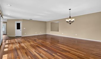 6 Teresa Dr, Bella Vista, AR 72715
