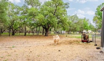 140 Wood Valley Dr, Adkins, TX 78101