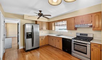 520 ERICKSON Ave, Hockessin, DE 19707