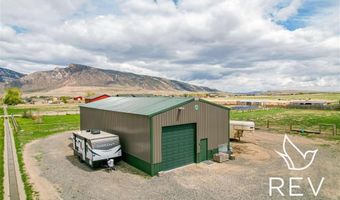 8 Mountain Dr, Cody, WY 82414