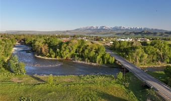 21 Old Boulder Rd, Big Timber, MT 59011