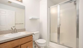 2768 S Knightsbridge Cir, Ann Arbor, MI 48105