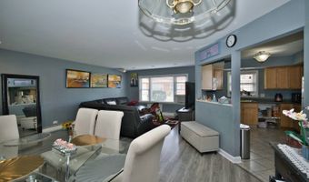 1111 E Algonquin Rd 1, Arlington Heights, IL 60005