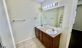 801 Jon Dr, Bentonville, AR 72712