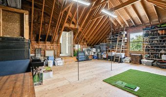 114 Loon Call Dr, Belgrade, ME 04917