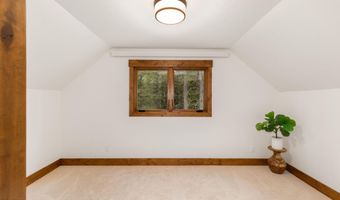 285 SPRUCE St, Alpine, WY 83128