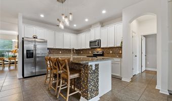 178 MAGNETA Loop, Auburndale, FL 33823