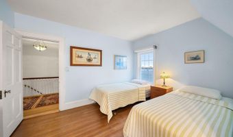 35 Benedict Rd, Bourne, MA 02532