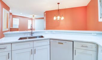 210 MYSTIC FALLS Dr, Apollo Beach, FL 33572