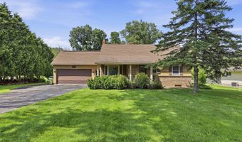 5400 LONG Ct, Appleton, WI 54914