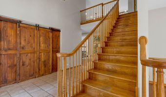 2 Echowood Dr, Algonquin, IL 60102