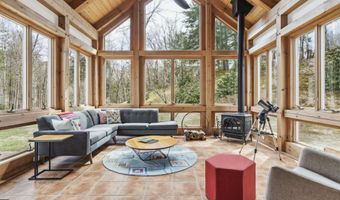 65 Moose Mountain Rd, Brookfield, NH 03872