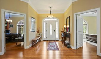 354 Shields Crossing Dr, Bean Station, TN 37708