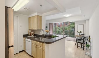 4808 MOORLAND Ln 204, Bethesda, MD 20814