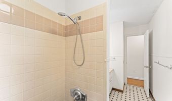 26 Harbor Ridge Rd, Danbury, CT 06811
