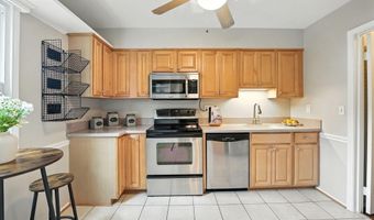 3233 VISCOUNT Ct, Annandale, VA 22003