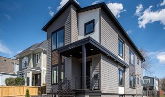 2001 N GEORGE MASON Dr, Arlington, VA 22207