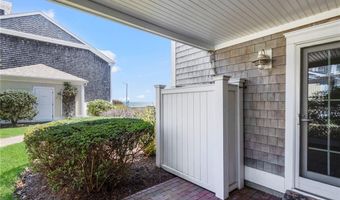 20 Narragansett Ave 306, Narragansett, RI 02882
