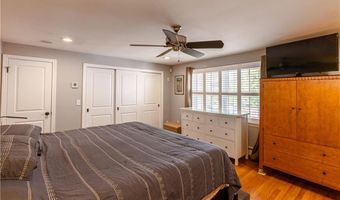 5 Colony Dr, Johnston, RI 02919