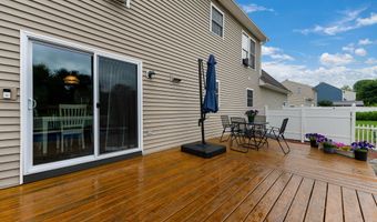 38 Fairview Ave, Auburn, ME 04210