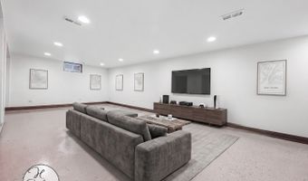 630 Oceola Dr, Algonquin, IL 60102