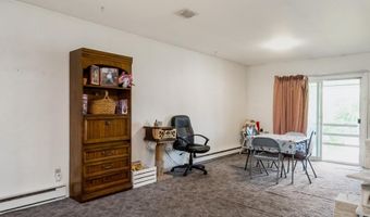 2057 GROVE St, Allentown, PA 18104