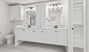 5818 Brandon Ct, Bartlesville, OK 74006