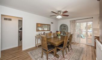704 Woodrun Dr, Ballwin, MO 63021