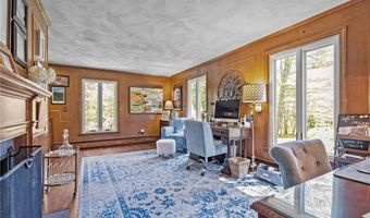 1340 Waterford Dr, East Greenwich, RI 02818