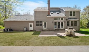 825 Woonsocket Hill Rd, North Smithfield, RI 02896
