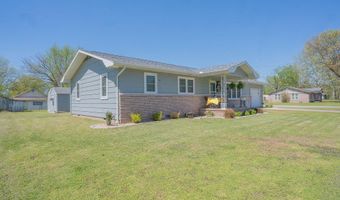 2009 Washington Ave, Baxter Springs, KS 66713