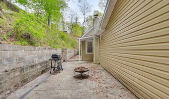 86 Pine Brook Rd, Bayonne, NJ 07035