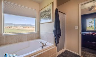 1717 Heathrow Ave, Casper, WY 82609