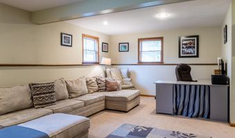 9 Kennebec Cir, Bath, ME 04530