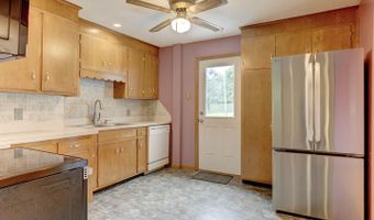 1 A Heritage Rd, Columbia, CT 06237