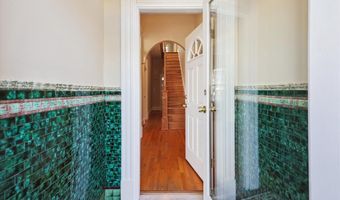 14 SEATON Pl NW, Washington, DC 20001