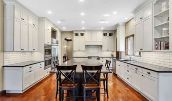 118 Lakeland Dr, Adams Twp., PA 16046