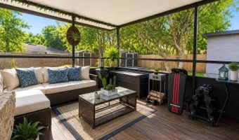 1050 Blackwood St, Altamonte Springs, FL 32701