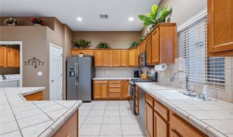 2792 Singing Breeze Ln, Bullhead City, AZ 86429