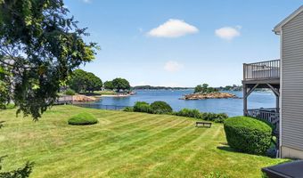 42 Turtle Bay Dr 42, Branford, CT 06405