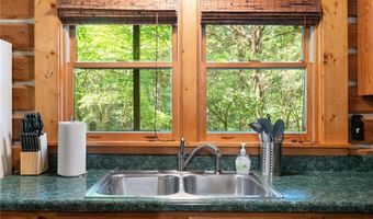 3330 Shamrock Ln, Birdseye, IN 47513
