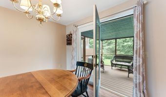 2 Cortland Cir, Bangor, ME 04401