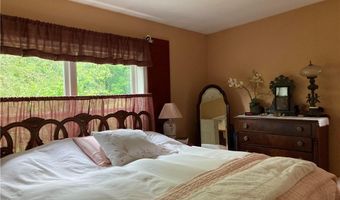 21 Memory Ln, Hopkinton, RI 02804