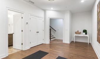 1233 Parkstead Ln, Alpharetta, GA 30004