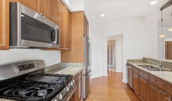 1115 CAMERON St #315, Alexandria, VA 22314