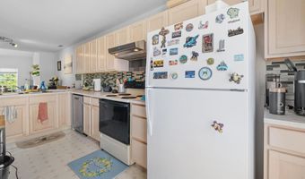 1876 Lindsay Ln, Ann Arbor, MI 48104