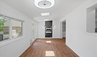 709 N PRYOR St, Alexandria, VA 22304