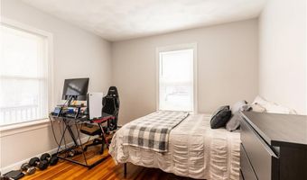 131 Roma St, East Providence, RI 02914