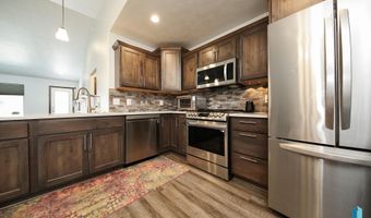 2714 E Sunburst Dr, Brandon, SD 57005
